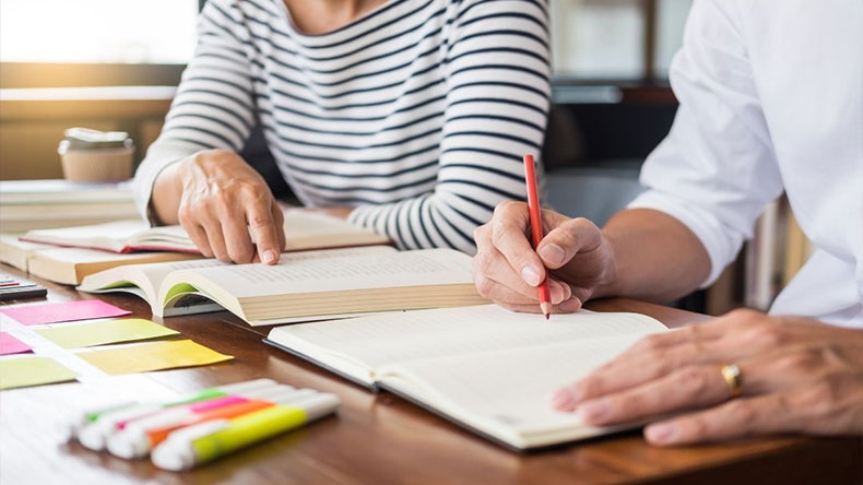 refuerzo estudiantes sarah centro de idiomas